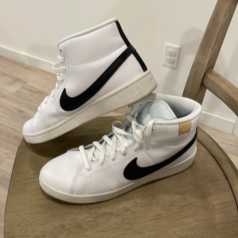 Nike men’s Court Royale 2 Mid